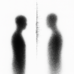 Imagem em preto e branco com fundo branco predominante. Duas figuras abstratas estão de frente uma para a outra, separadas por uma falha vertical semelhante a um glitch digital.